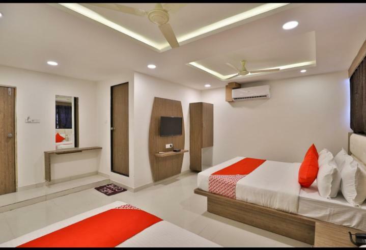 Hotel Pathik Villa Ahmedabad Esterno foto