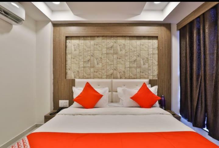 Hotel Pathik Villa Ahmedabad Esterno foto